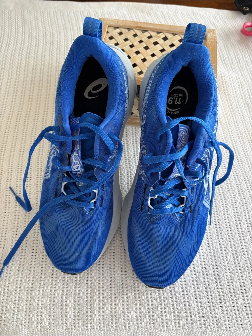 Asics Novablast Men's Bright Blue Lightweight Running Trainers